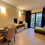 Regina Mare Apartment Studio